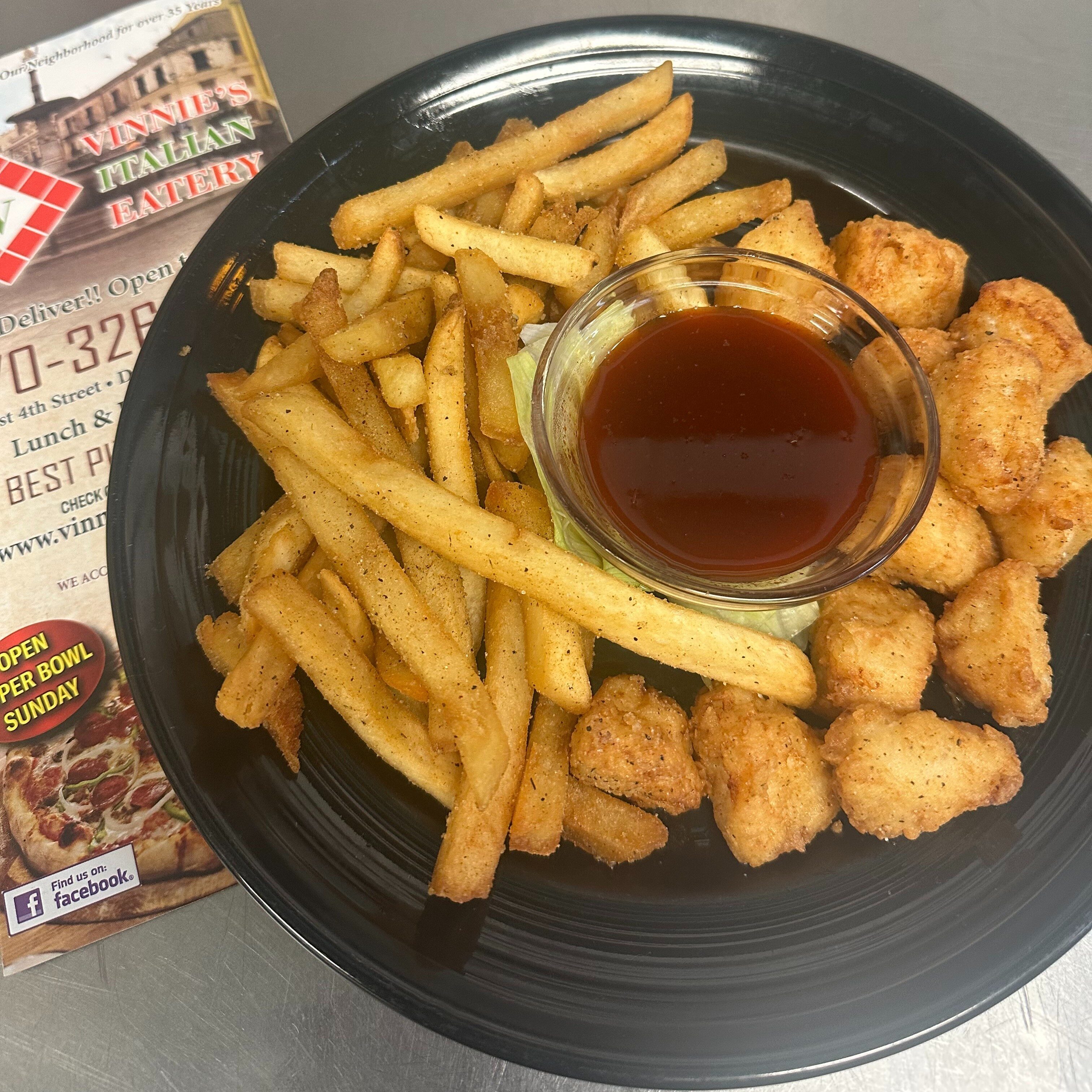 Chicken Finger Platter/French Fries.